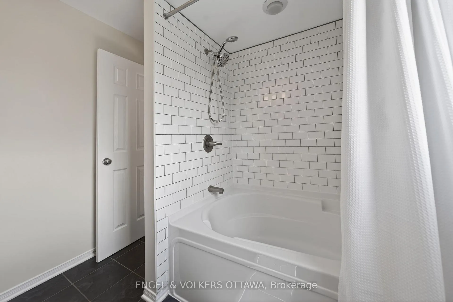 Photo 22 of 101 Scampton Drive, Ottawa, Kanata - Morgan's Grant/South March — HOMEH