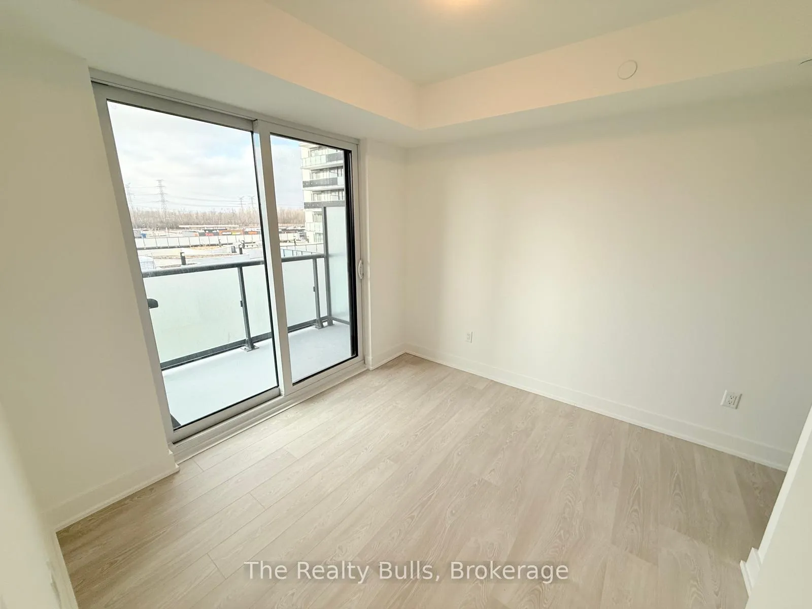 Photo 16 of Unit 516, 2545 Simcoe Street N, Oshawa, Windfields — HOMEH
