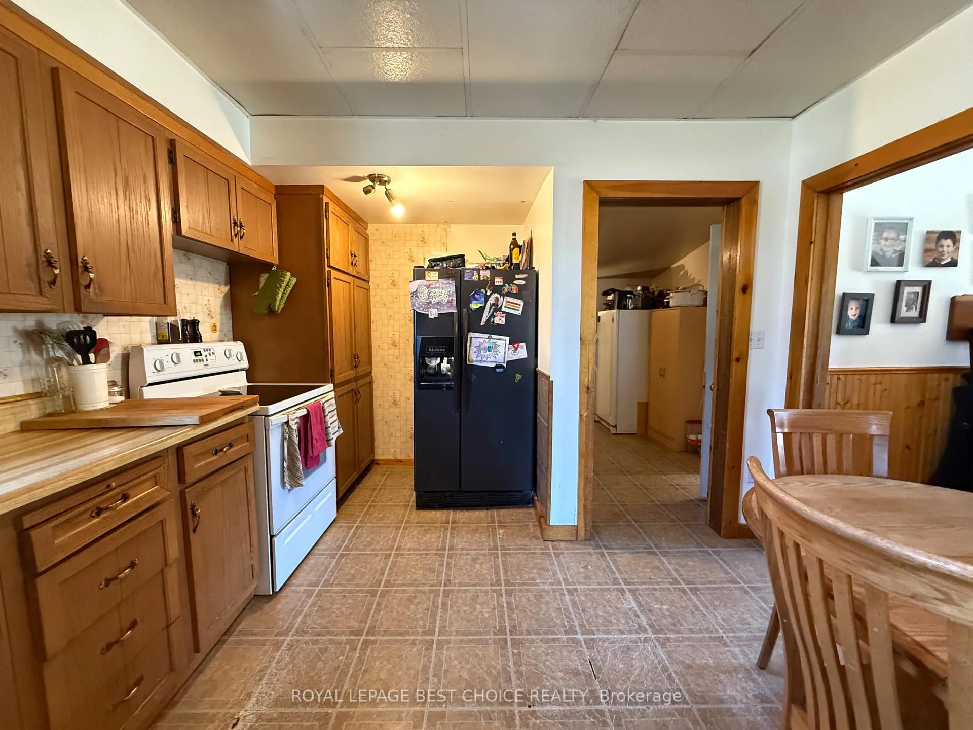 Photo 15 of 21 7th Avenue, Englehart — HOMEH