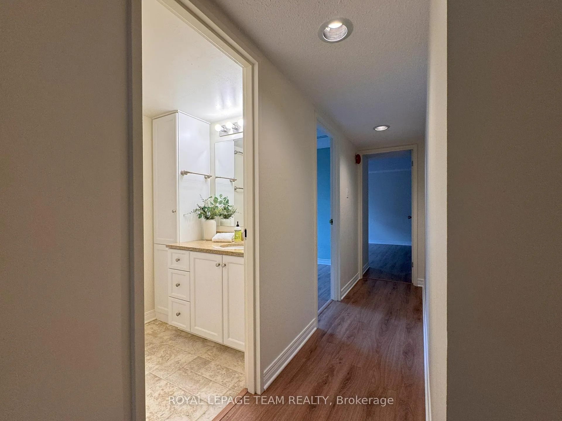 Photo 7 of Unit 1908, 470 Laurier Avenue, Ottawa, Ottawa Centre — HOMEH