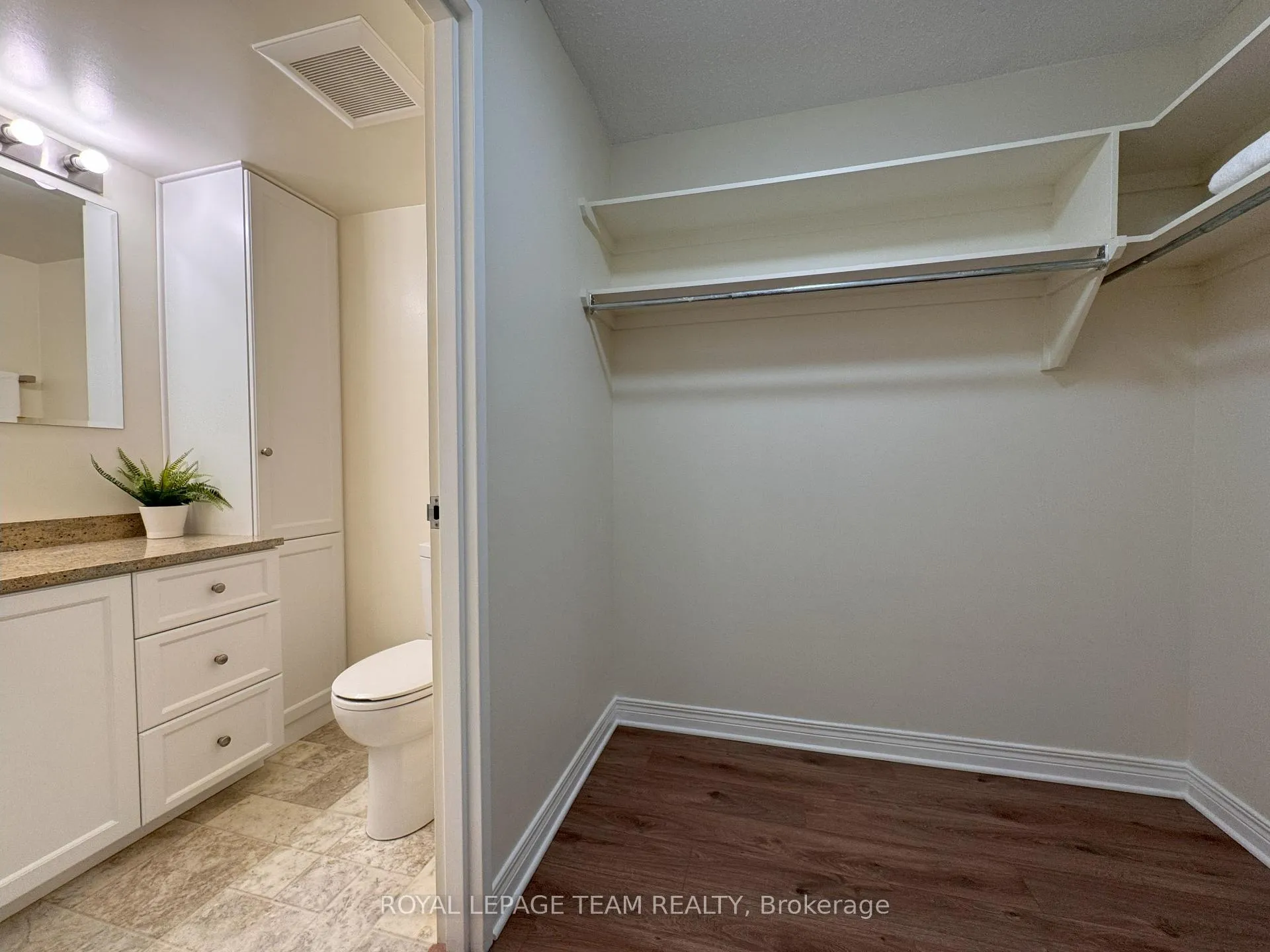 Photo 16 of Unit 1908, 470 Laurier Avenue, Ottawa, Ottawa Centre — HOMEH