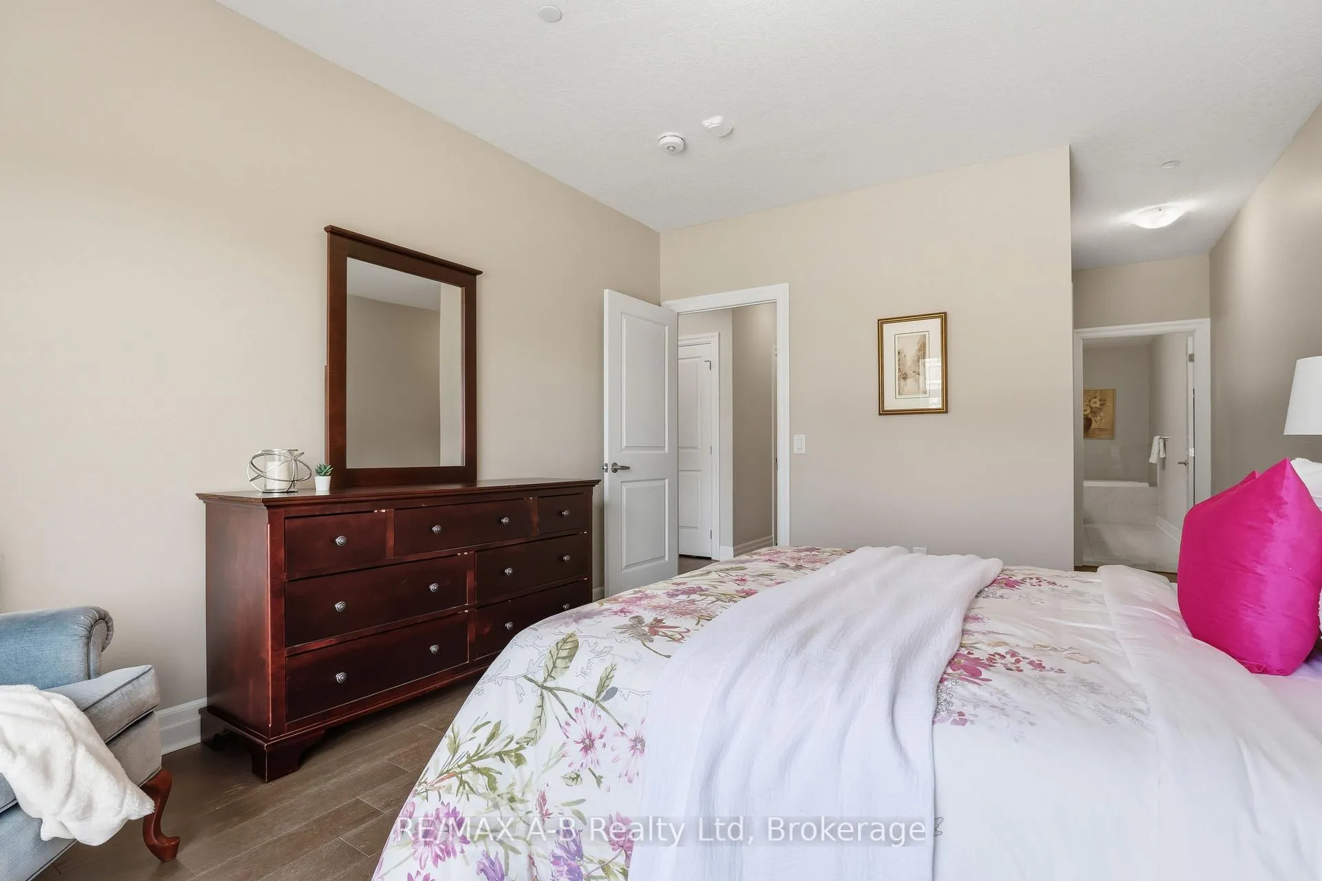 Photo 17 of Unit 208, 235 John Street N, Stratford — HOMEH