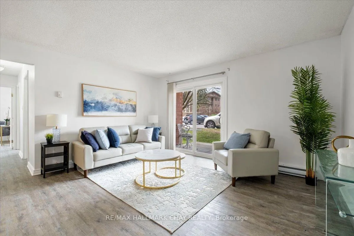 Photo 6 of Unit C2, 183 Edgehill Drive, Barrie, Letitia Heights — HOMEH