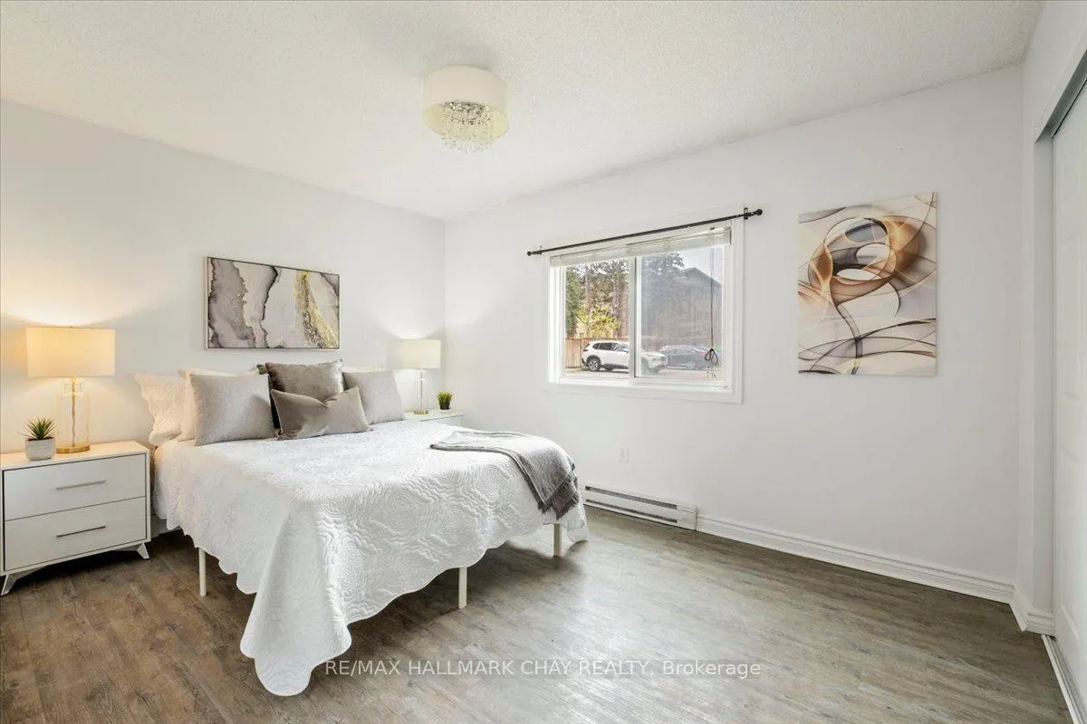 Photo 15 of Unit C2, 183 Edgehill Drive, Barrie, Letitia Heights — HOMEH