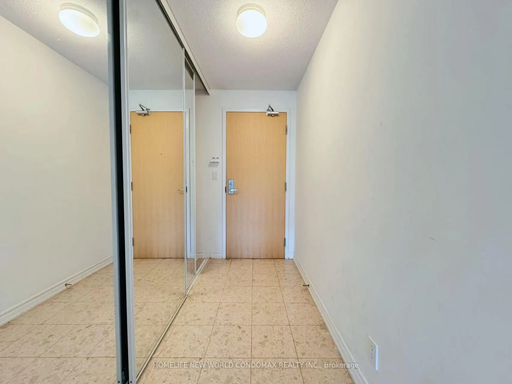 Photo 5 of Unit 512, 68 Grangeway Avenue, Scarborough, Woburn — HOMEH