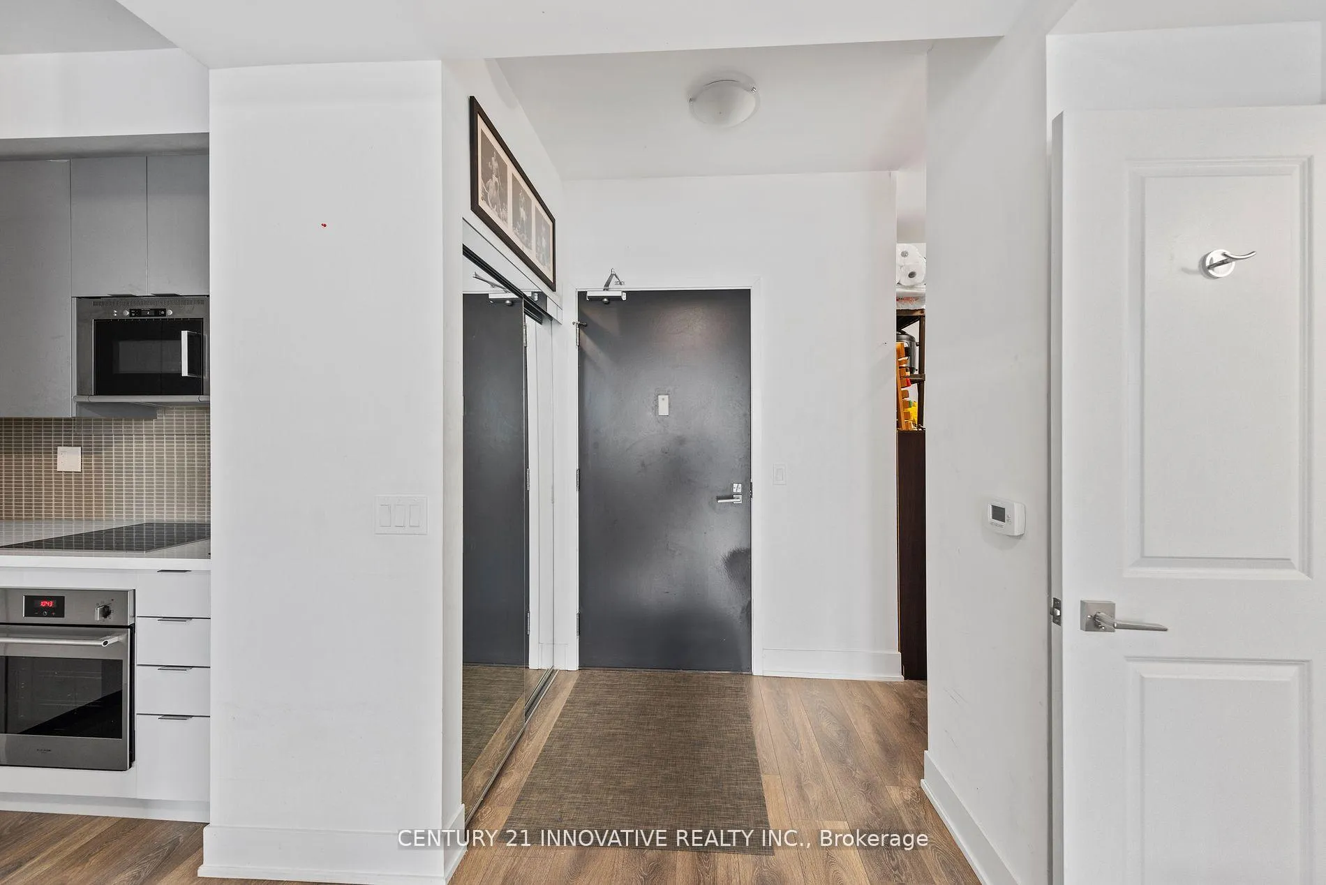 Photo 4 of Unit 2504, 2908 7 Highway, Vaughan, Concord — HOMEH