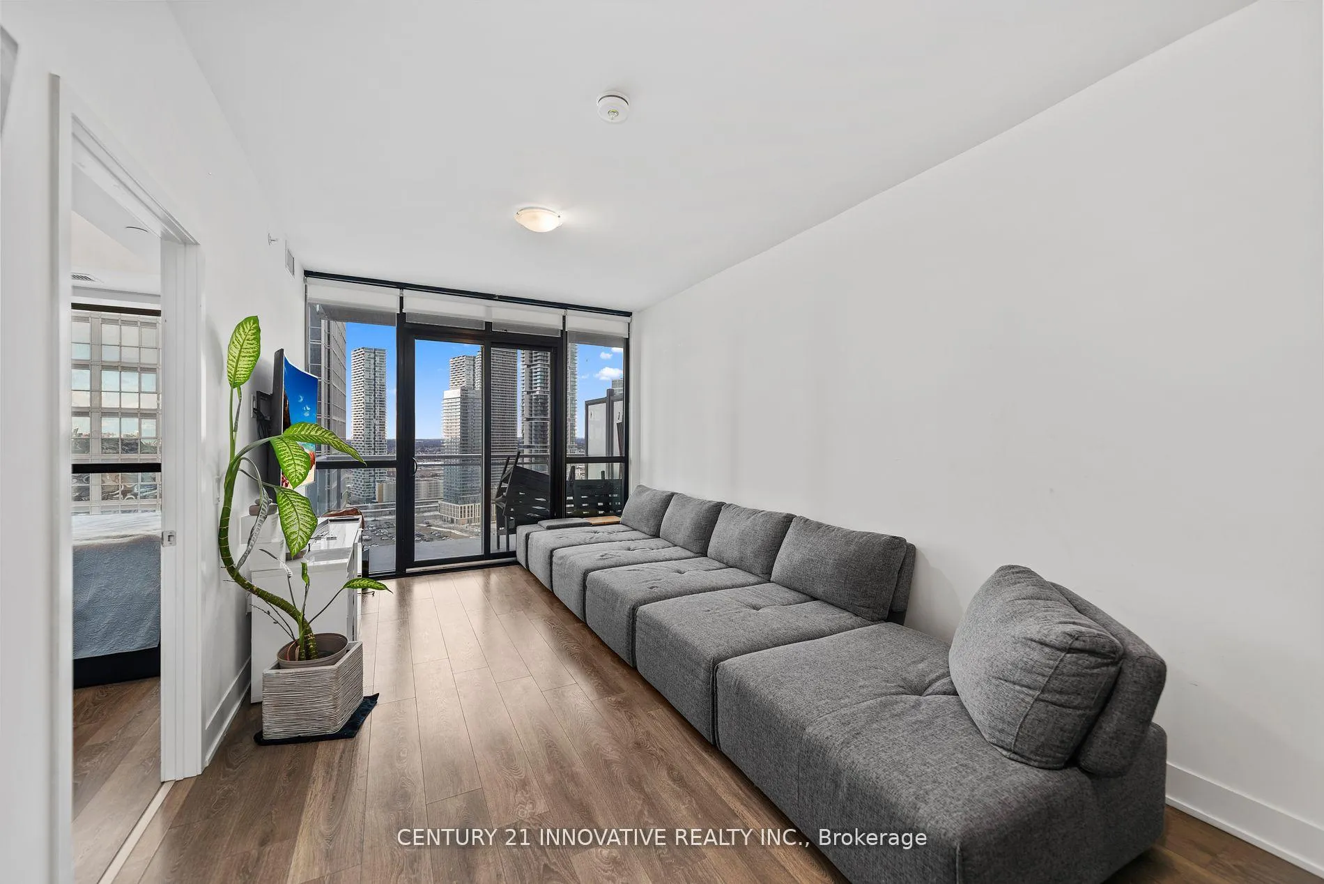 Photo 6 of Unit 2504, 2908 7 Highway, Vaughan, Concord — HOMEH