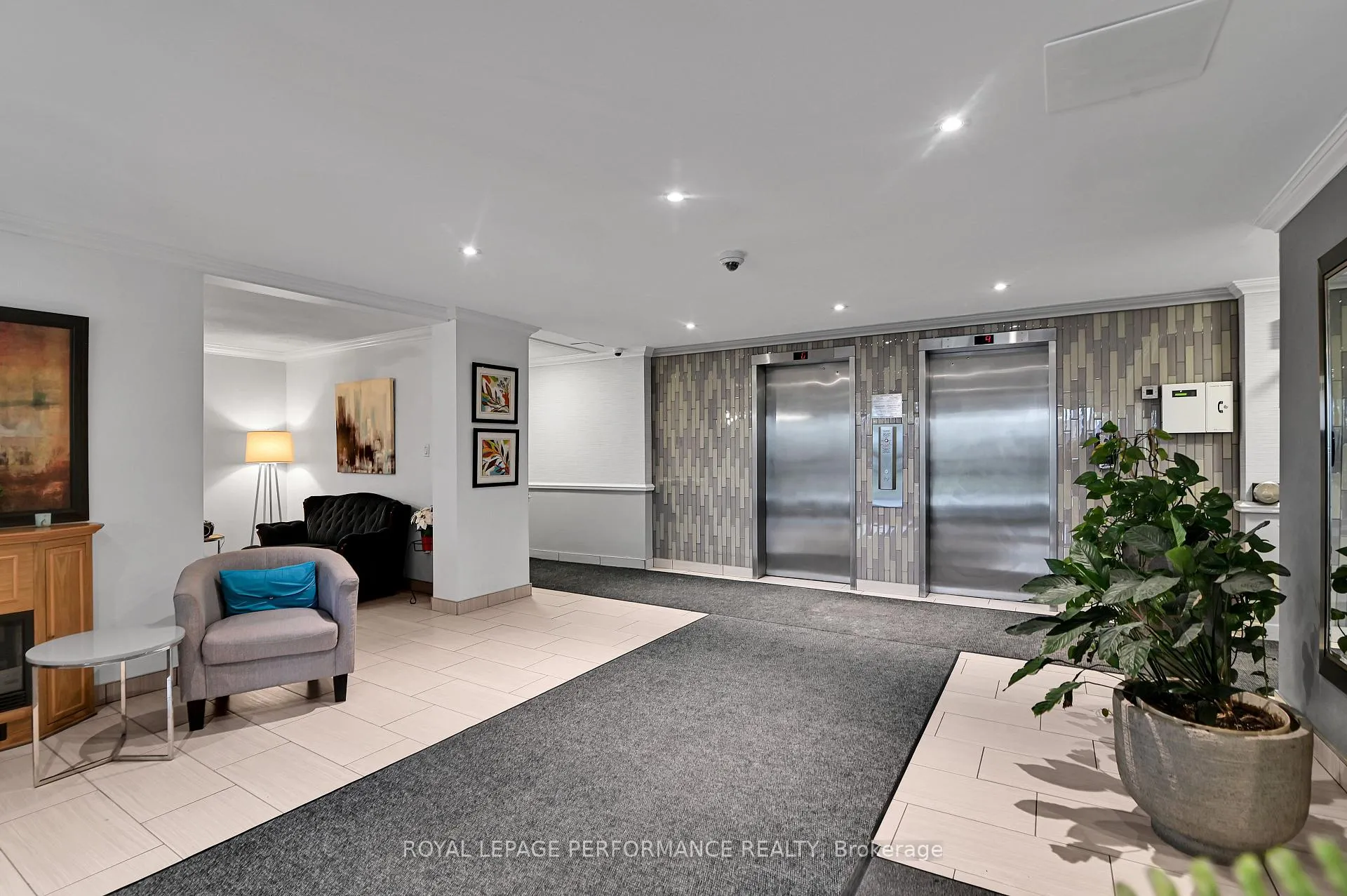 Photo 5 of Unit 307, 2400 Virginia Drive, Ottawa, Guildwood Estates - Urbandale Acres — HOMEH