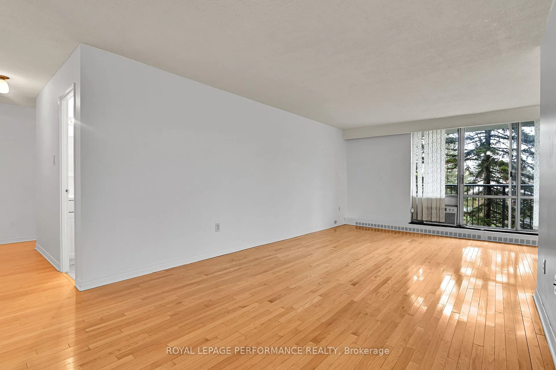 Photo 9 of Unit 307, 2400 Virginia Drive, Ottawa, Guildwood Estates - Urbandale Acres — HOMEH