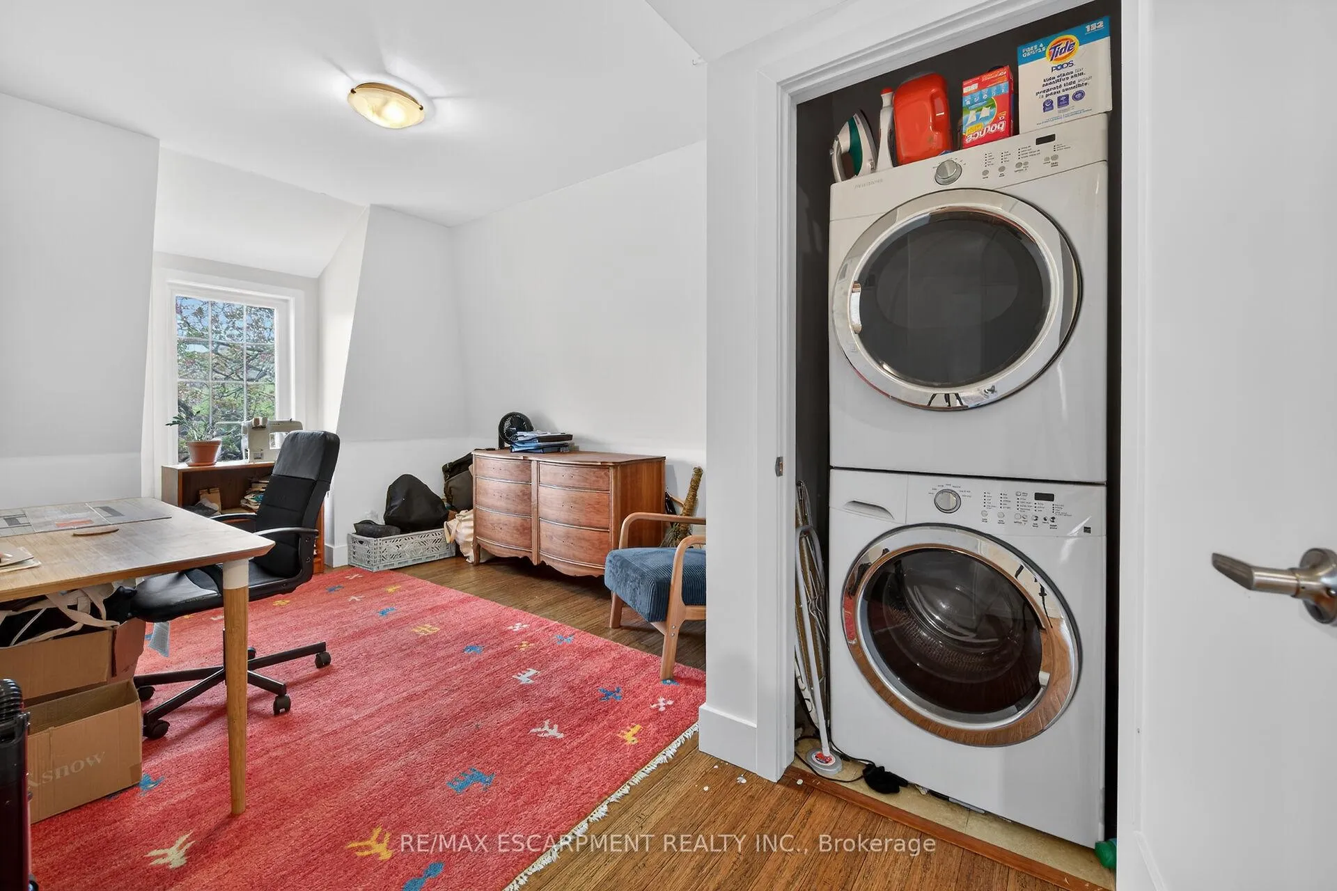 Photo 45 of 167 Walnut Street S, Hamilton, Corktown — HOMEH