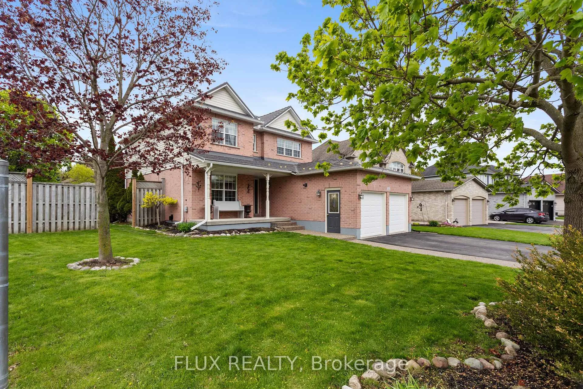 Photo 1 of 1 Hilltop Drive, North Dumfries — HOMEH