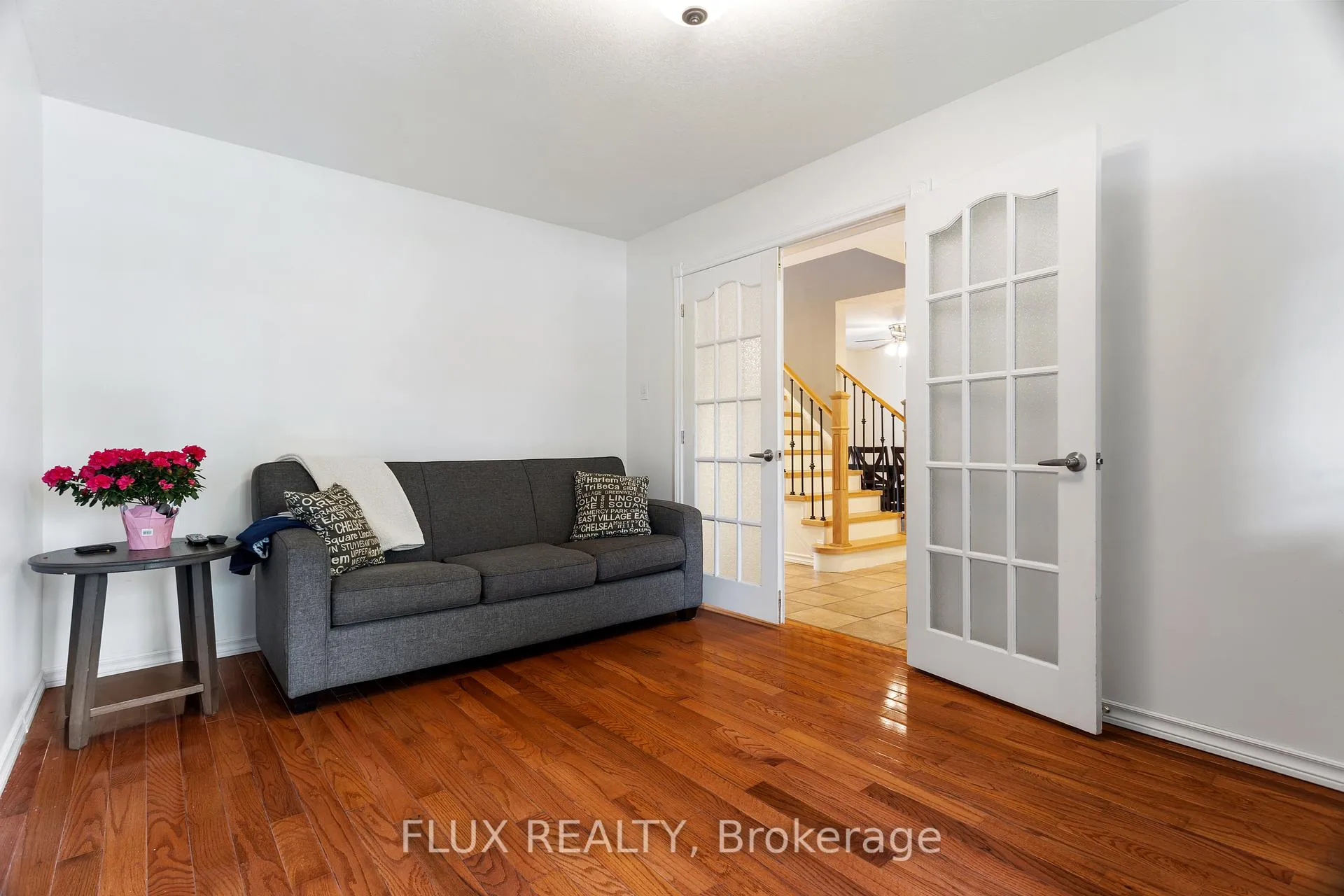 Photo 8 of 1 Hilltop Drive, North Dumfries — HOMEH