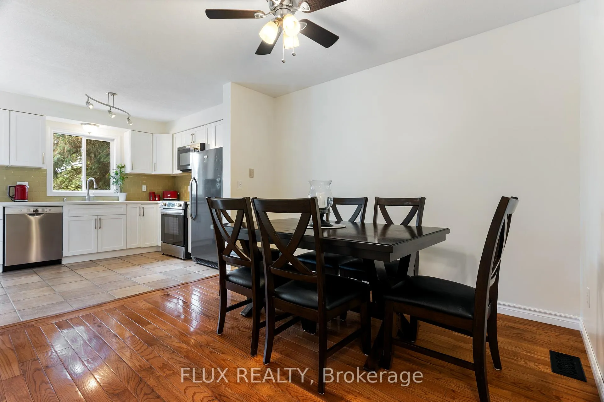 Photo 9 of 1 Hilltop Drive, North Dumfries — HOMEH