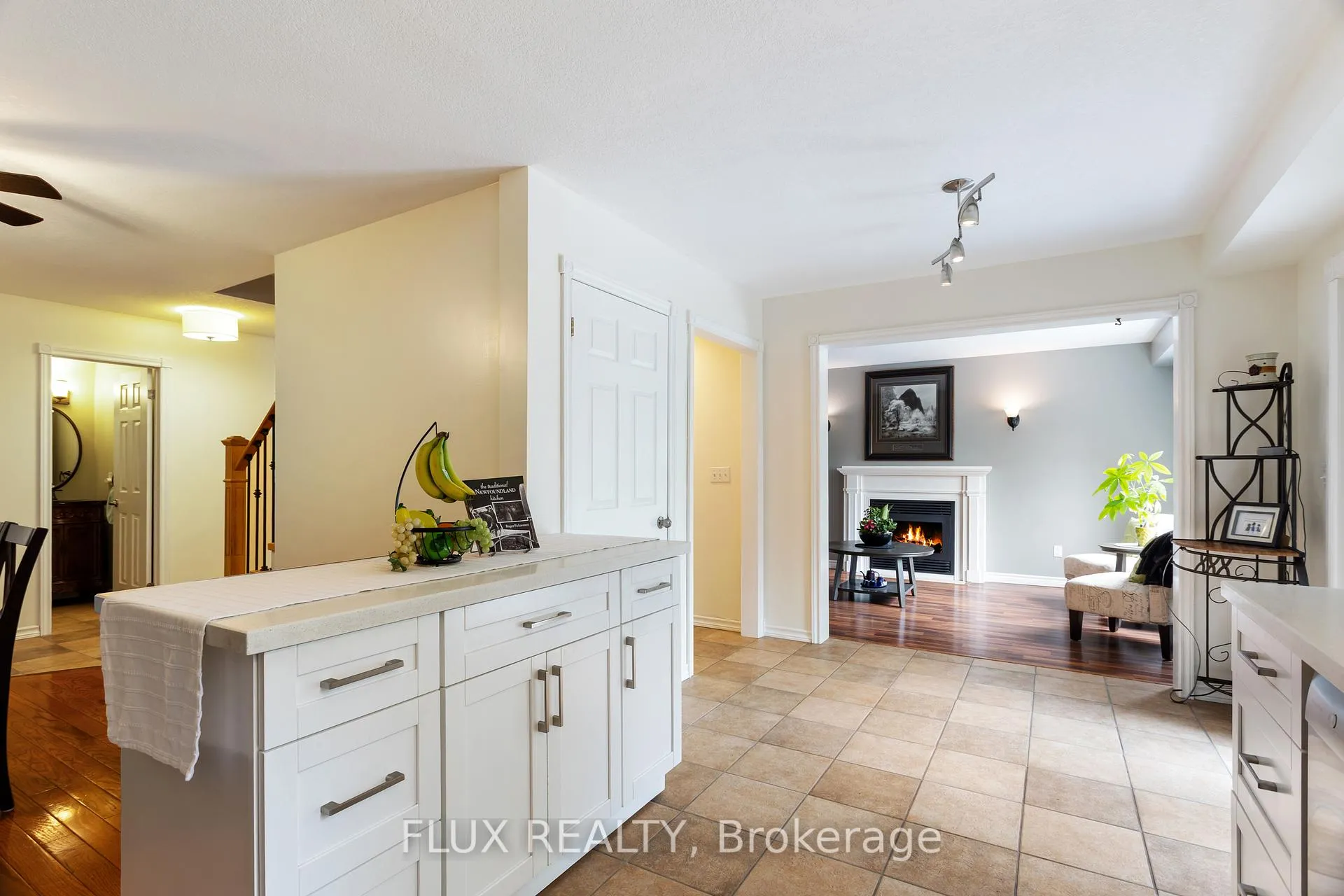Photo 17 of 1 Hilltop Drive, North Dumfries — HOMEH