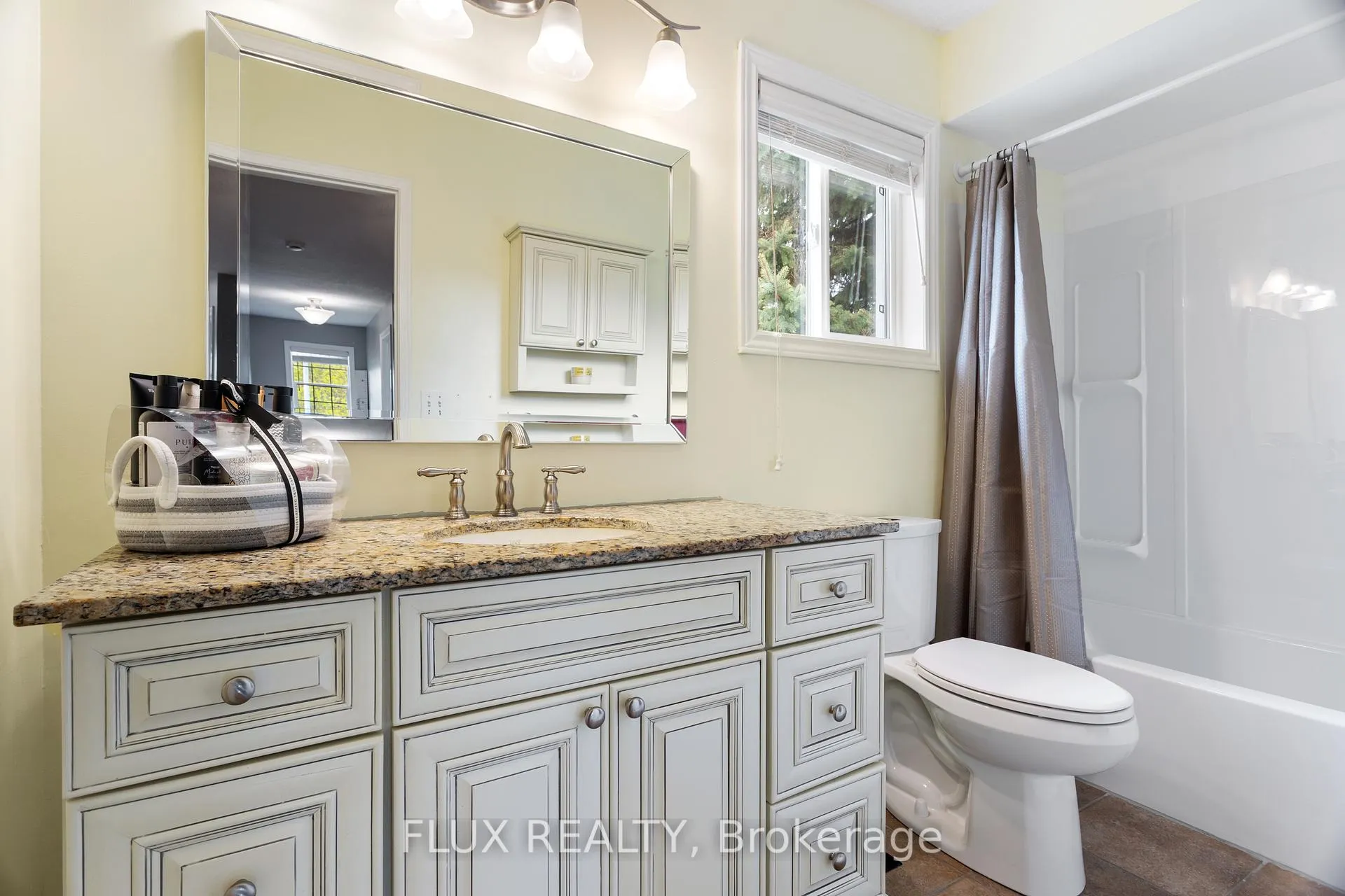 Photo 21 of 1 Hilltop Drive, North Dumfries — HOMEH