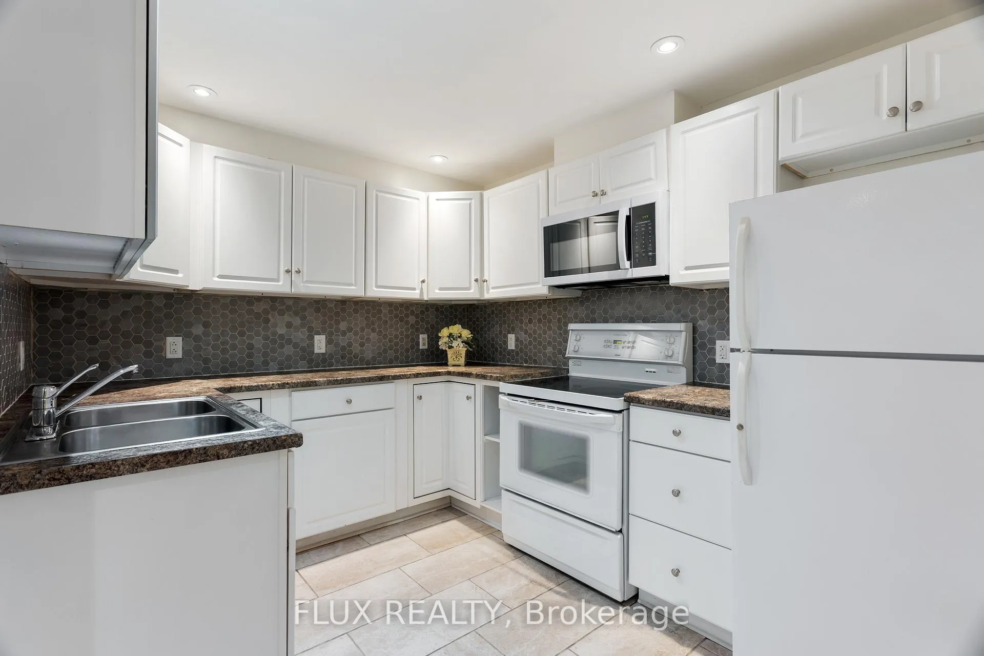 Photo 37 of 1 Hilltop Drive, North Dumfries — HOMEH