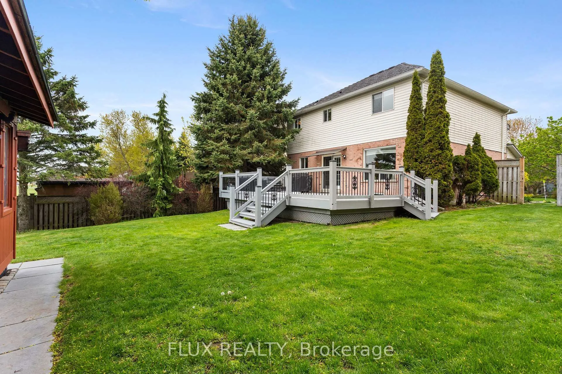 Photo 40 of 1 Hilltop Drive, North Dumfries — HOMEH