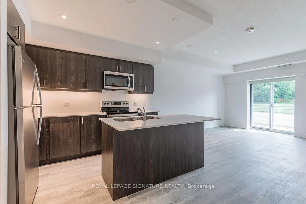 Photo 5 of Unit 207, 16 Markle Crescent, Hamilton, Ancaster — HOMEH