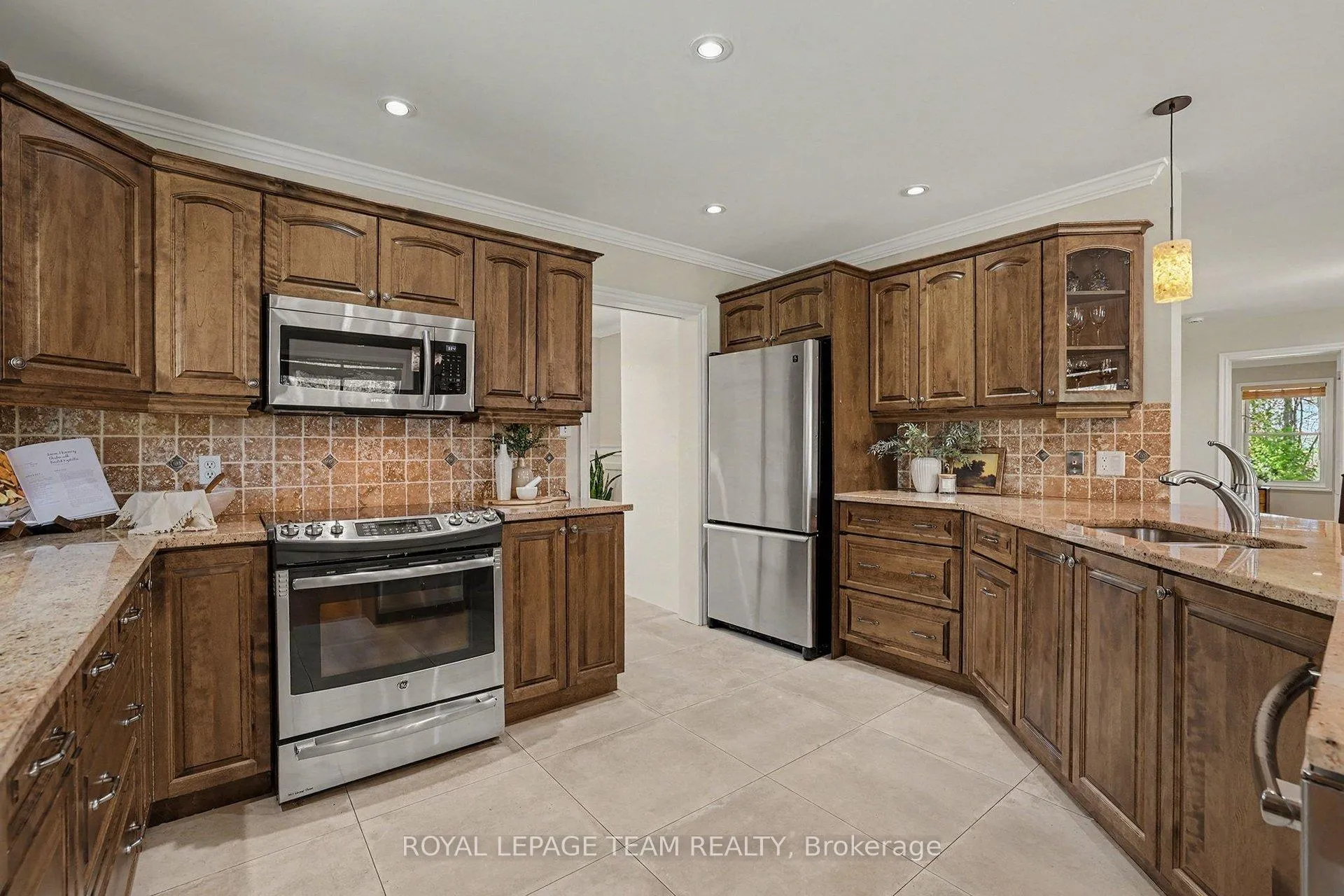 Photo 11 of 6343 Proven Line Road, Ottawa, Rideau Twp South To Roger Stevens Drive — HOMEH