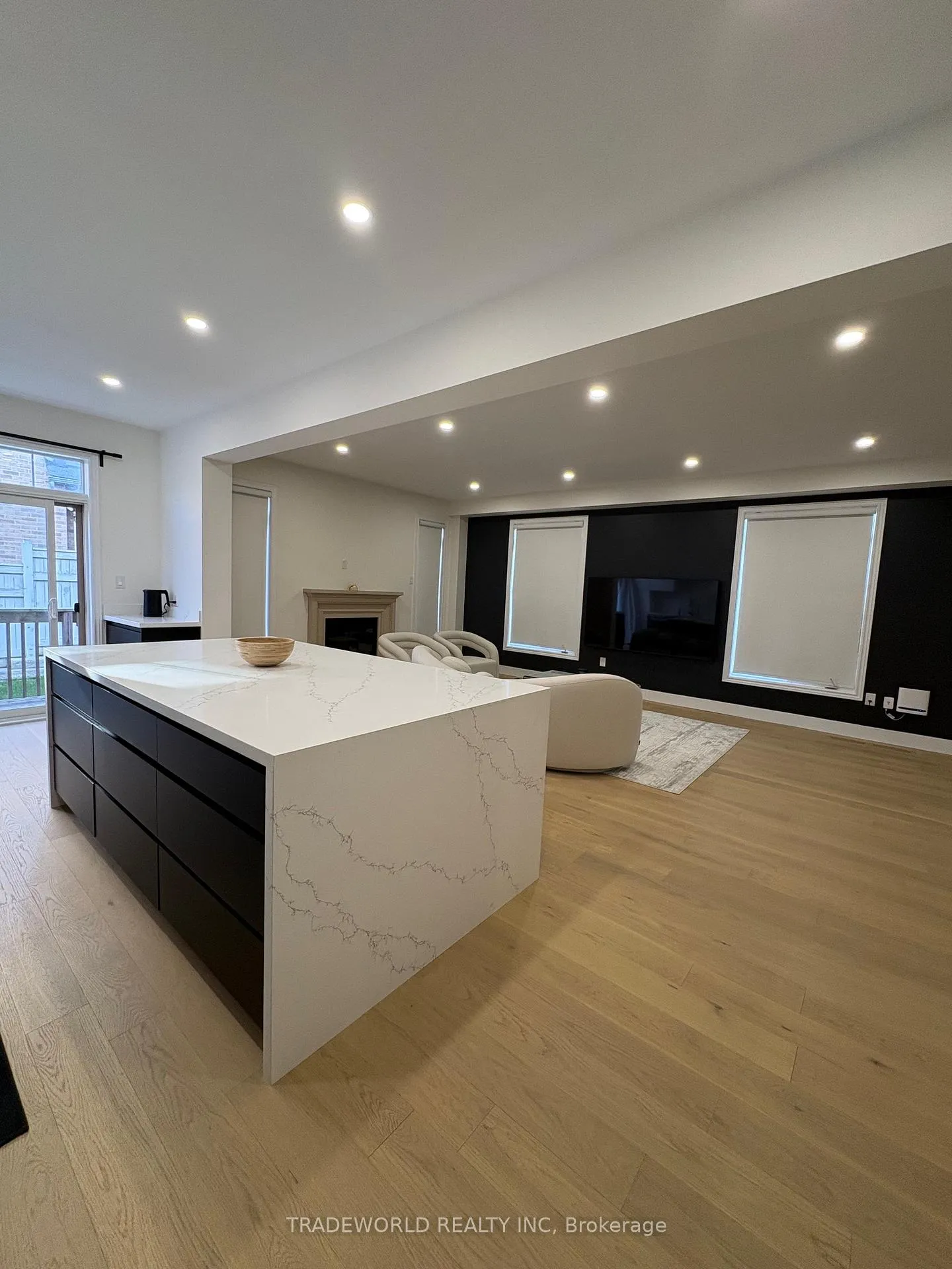 Photo 12 of 197 Harbord Street, Markham, Berczy — HOMEH