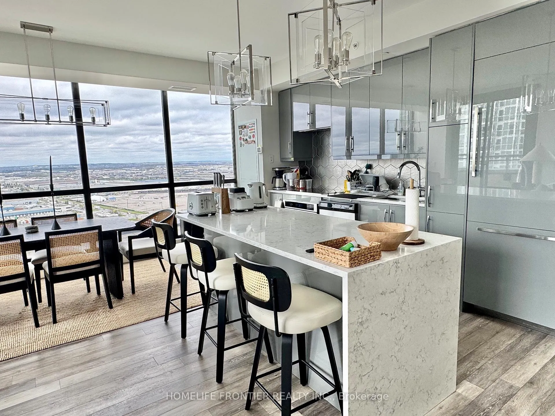 Photo 8 of Unit 2106, 2900 Highway 7 Road, Vaughan, Concord — HOMEH