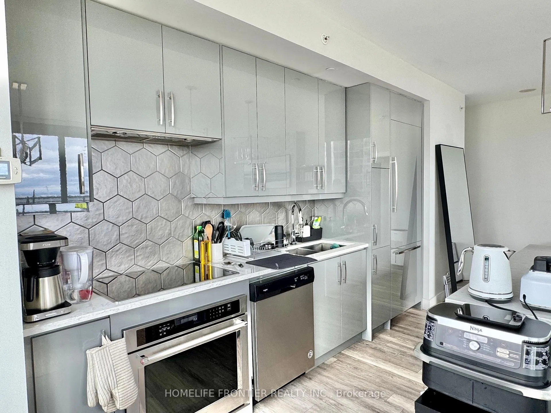 Photo 10 of Unit 2106, 2900 Highway 7 Road, Vaughan, Concord — HOMEH