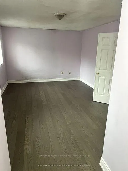 Photo 9 of Unit Upper, 29 Hollowgrove Boulevard, Brampton, Vales of Castlemore — HOMEH