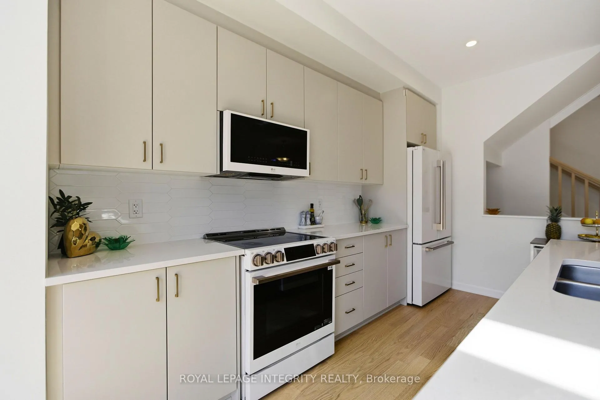 Photo 9 of 502 Bundoran Place, Ottawa, Barrhaven - Half Moon Bay — HOMEH