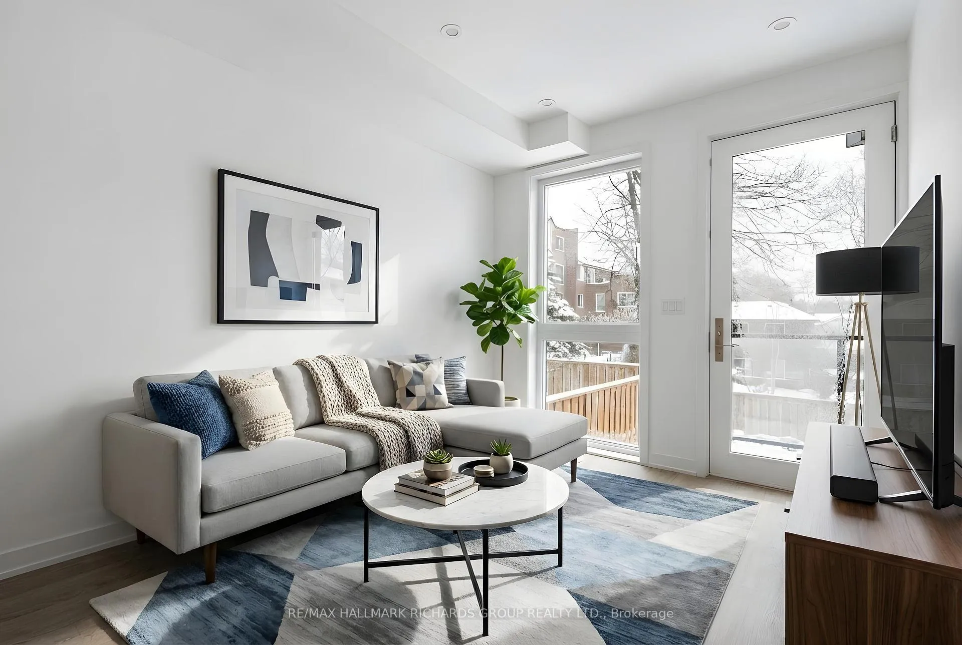 Front of Unit 45, 35 Birchcliff Avenue