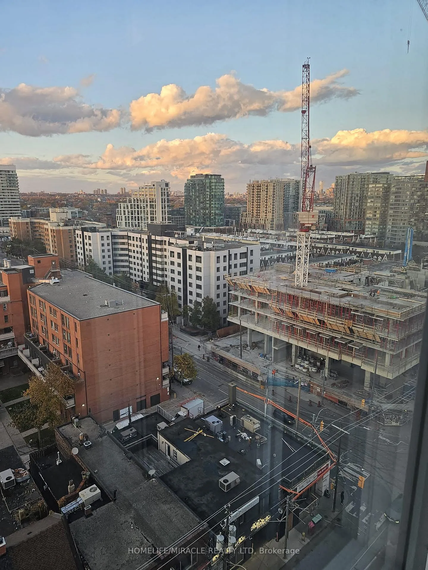 Photo 6 of Unit 1118, 270 Dufferin Street, Toronto, South Parkdale — HOMEH