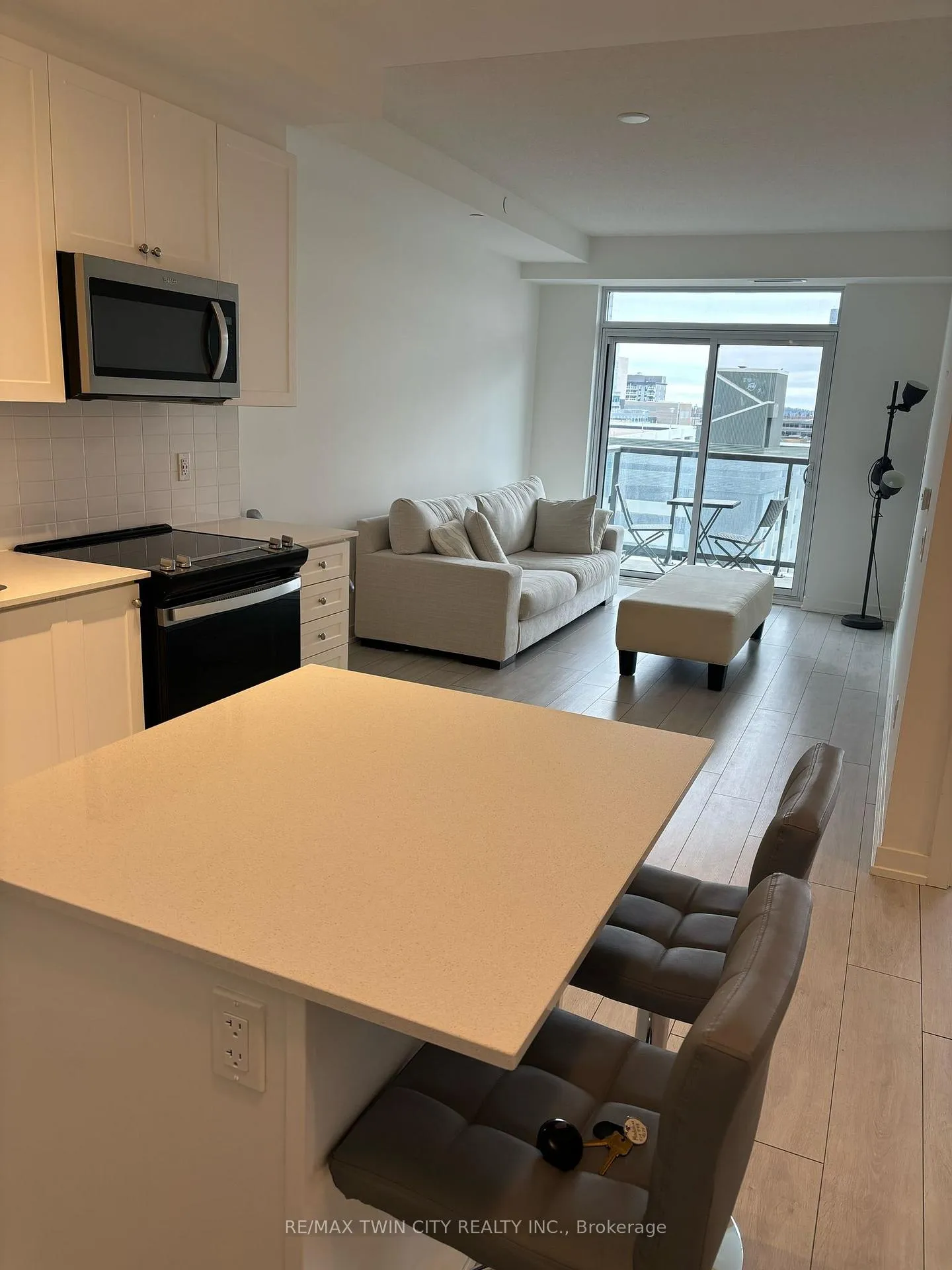 Photo 1 of Unit 606, 55 Duke Street W, Kitchener — HOMEH