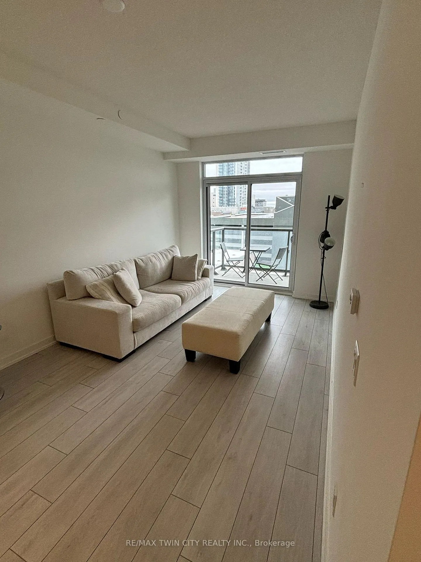 Photo 6 of Unit 606, 55 Duke Street W, Kitchener — HOMEH