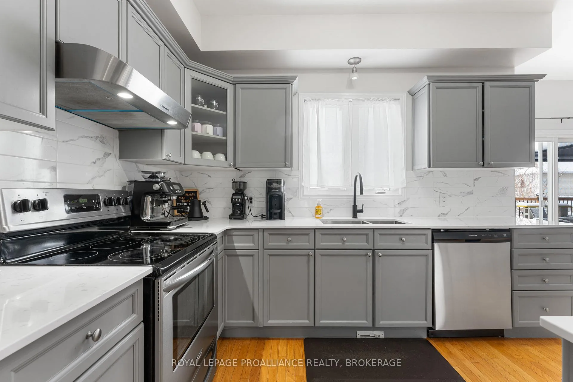 Photo 15 of 975 Bluffwood Avenue, Kingston, Kingston East (Incl Barret Crt) — HOMEH