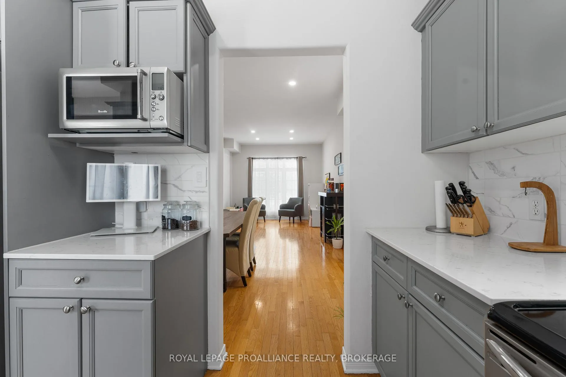 Photo 16 of 975 Bluffwood Avenue, Kingston, Kingston East (Incl Barret Crt) — HOMEH