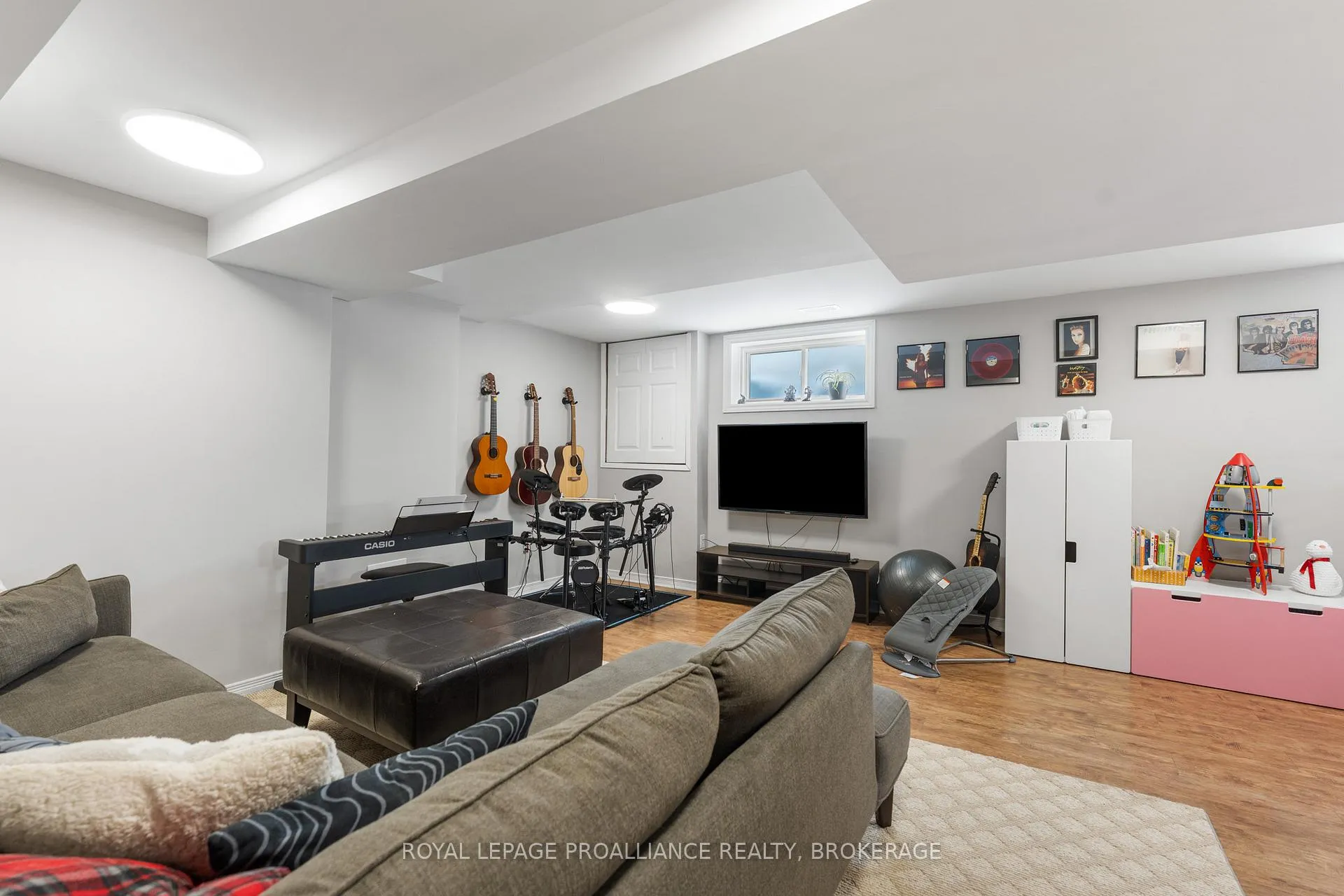 Photo 29 of 975 Bluffwood Avenue, Kingston, Kingston East (Incl Barret Crt) — HOMEH