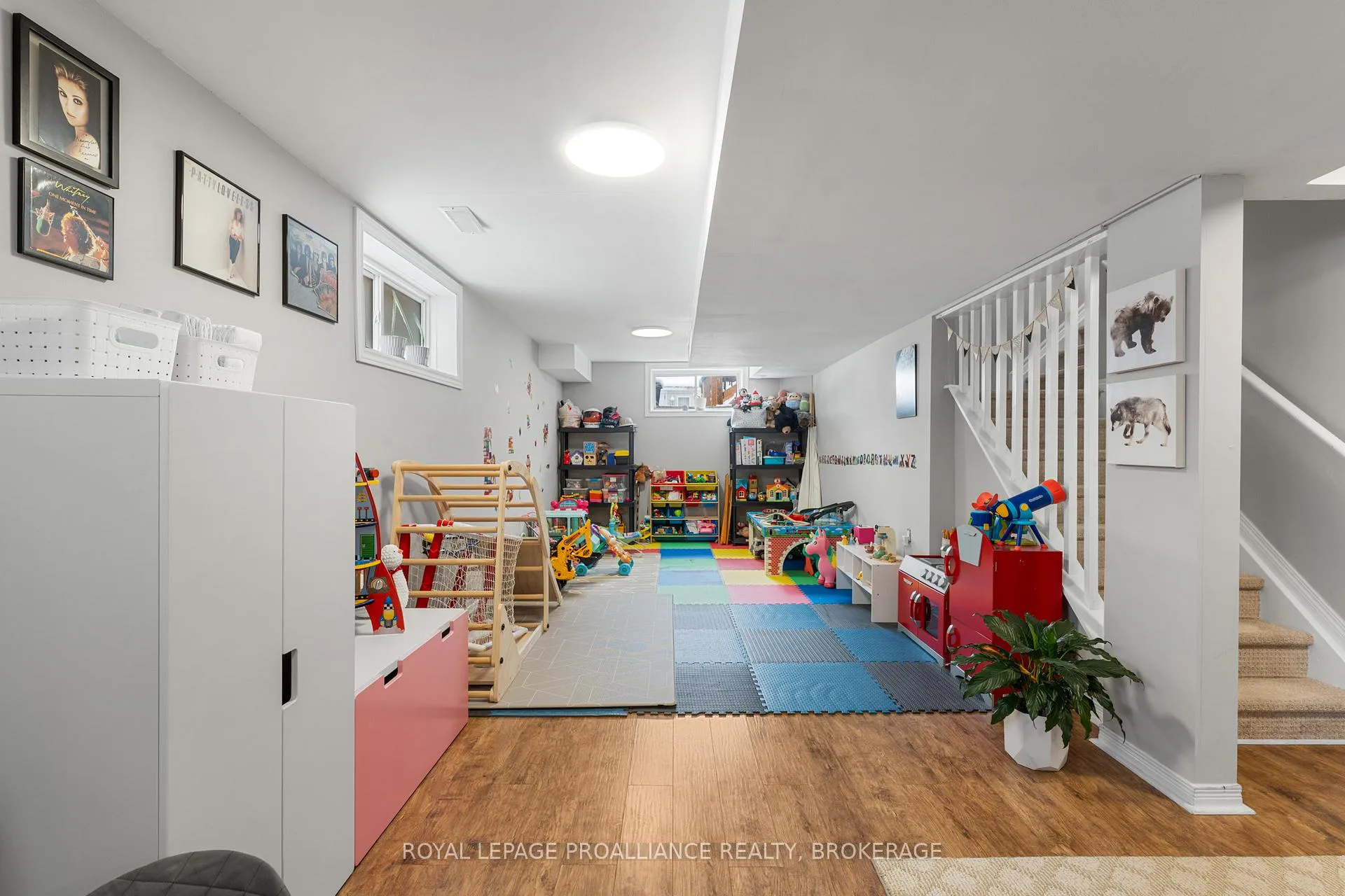 Photo 30 of 975 Bluffwood Avenue, Kingston, Kingston East (Incl Barret Crt) — HOMEH
