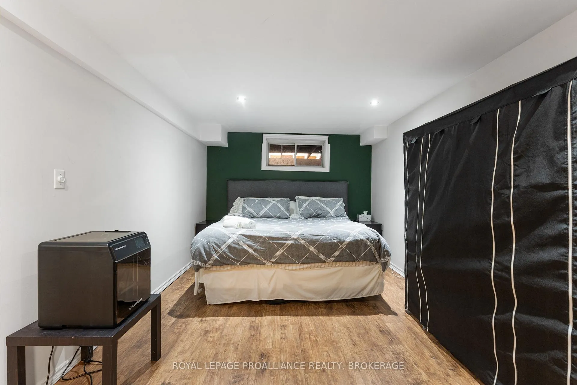 Photo 34 of 975 Bluffwood Avenue, Kingston, Kingston East (Incl Barret Crt) — HOMEH