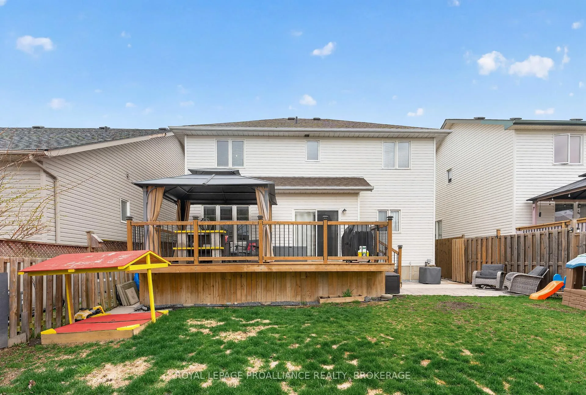 Photo 37 of 975 Bluffwood Avenue, Kingston, Kingston East (Incl Barret Crt) — HOMEH