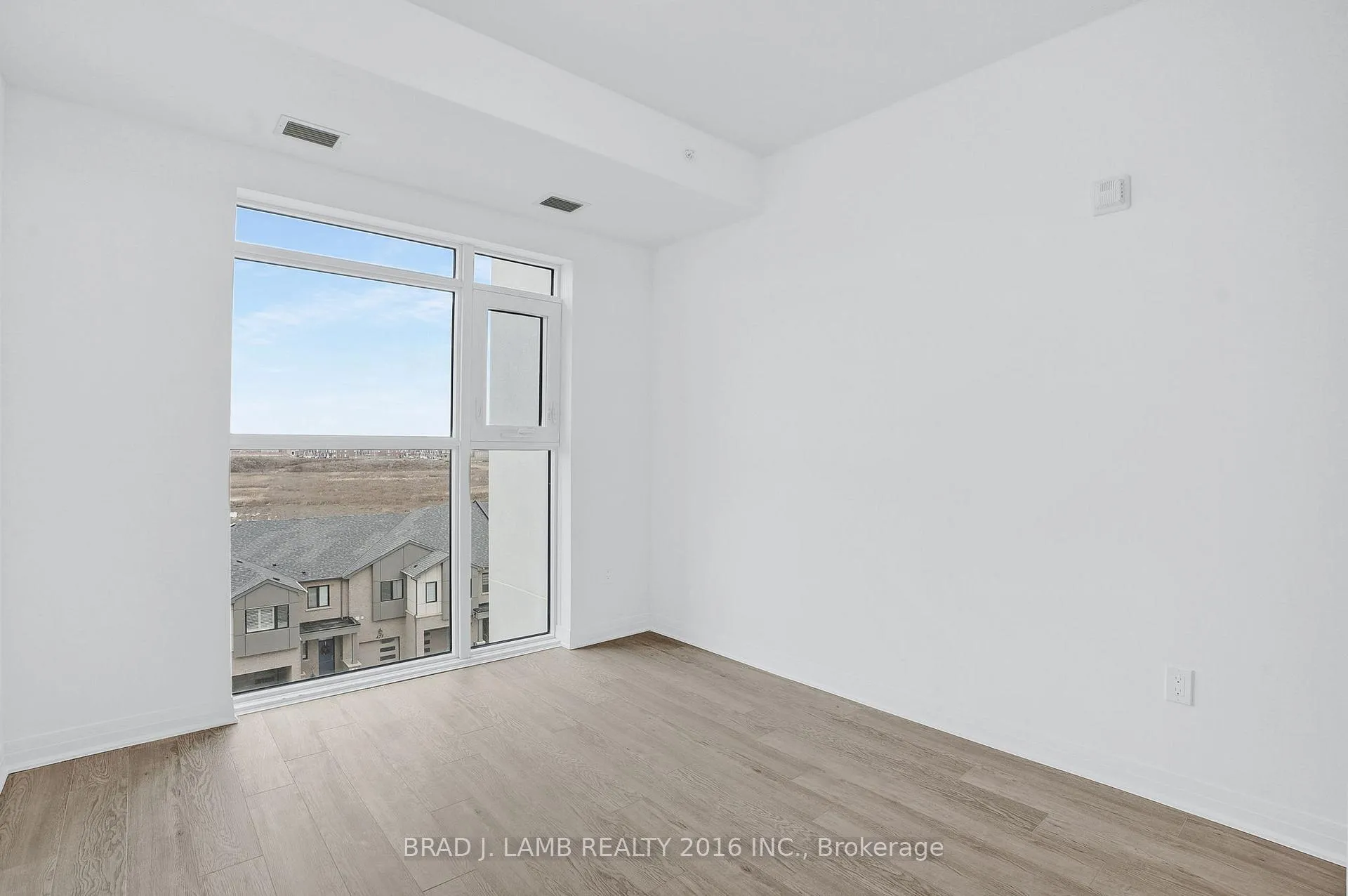Photo 14 of Unit 507, 490 Gordon Krantz Avenue, Milton, Walker — HOMEH