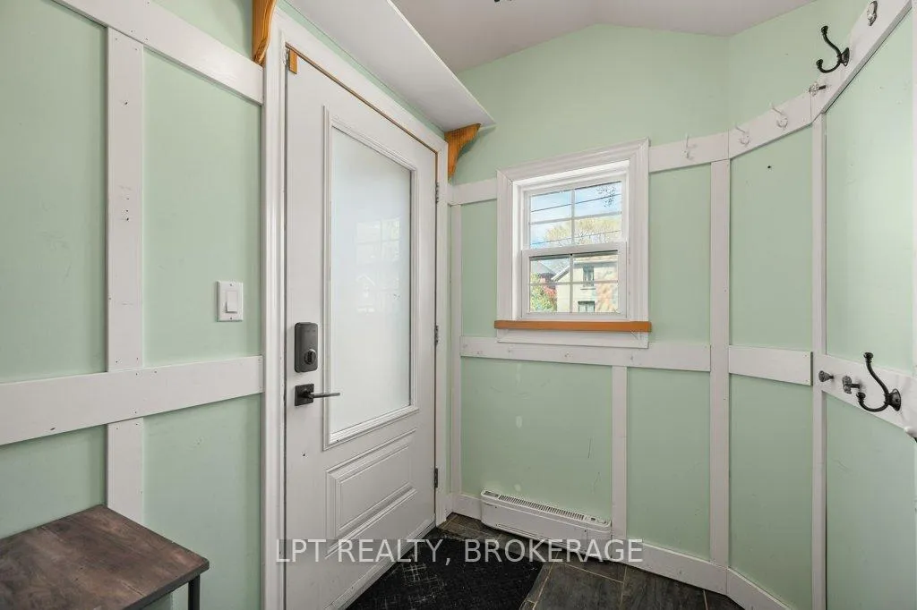 Photo 5 of 570 Frontenac Street, Kingston, East of Sir John A. Blvd — HOMEH