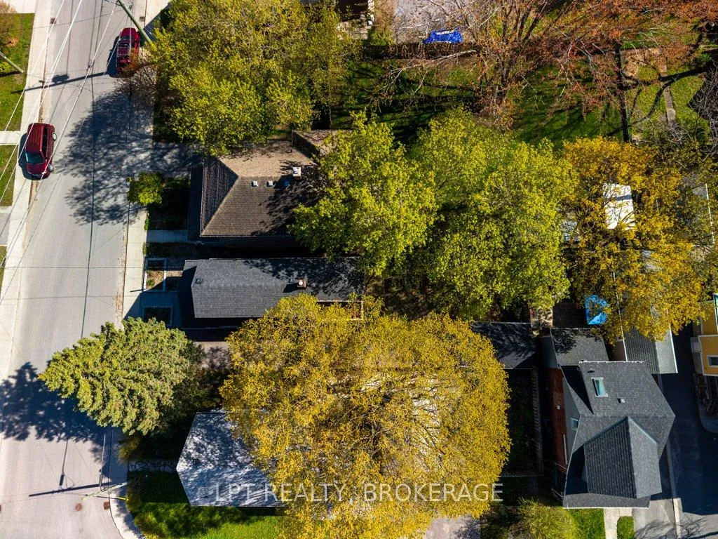 Photo 37 of 570 Frontenac Street, Kingston, East of Sir John A. Blvd — HOMEH