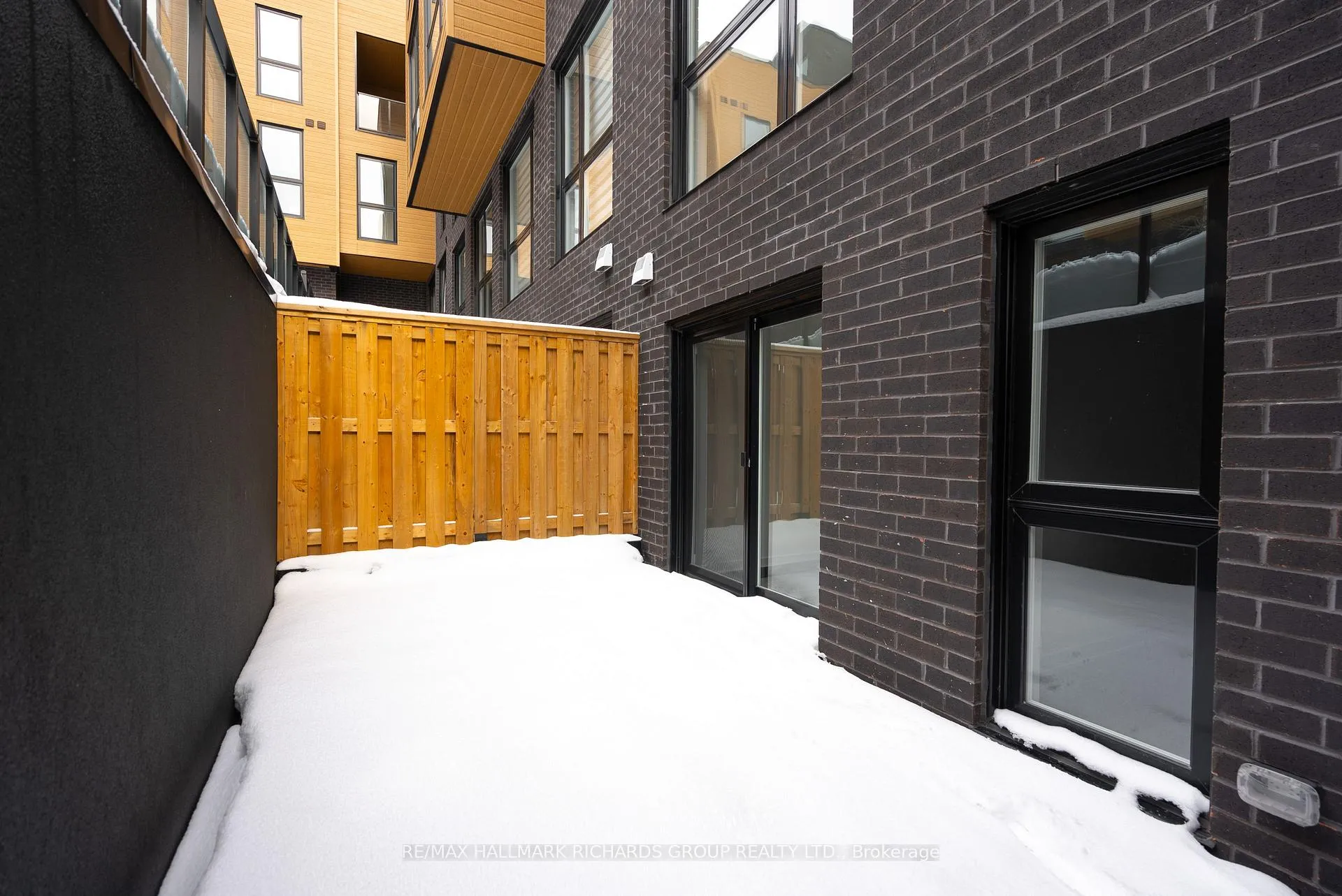 Photo 6 of Unit 23, 35 Birchcliff Avenue, Scarborough, Birchcliffe-Cliffside — HOMEH