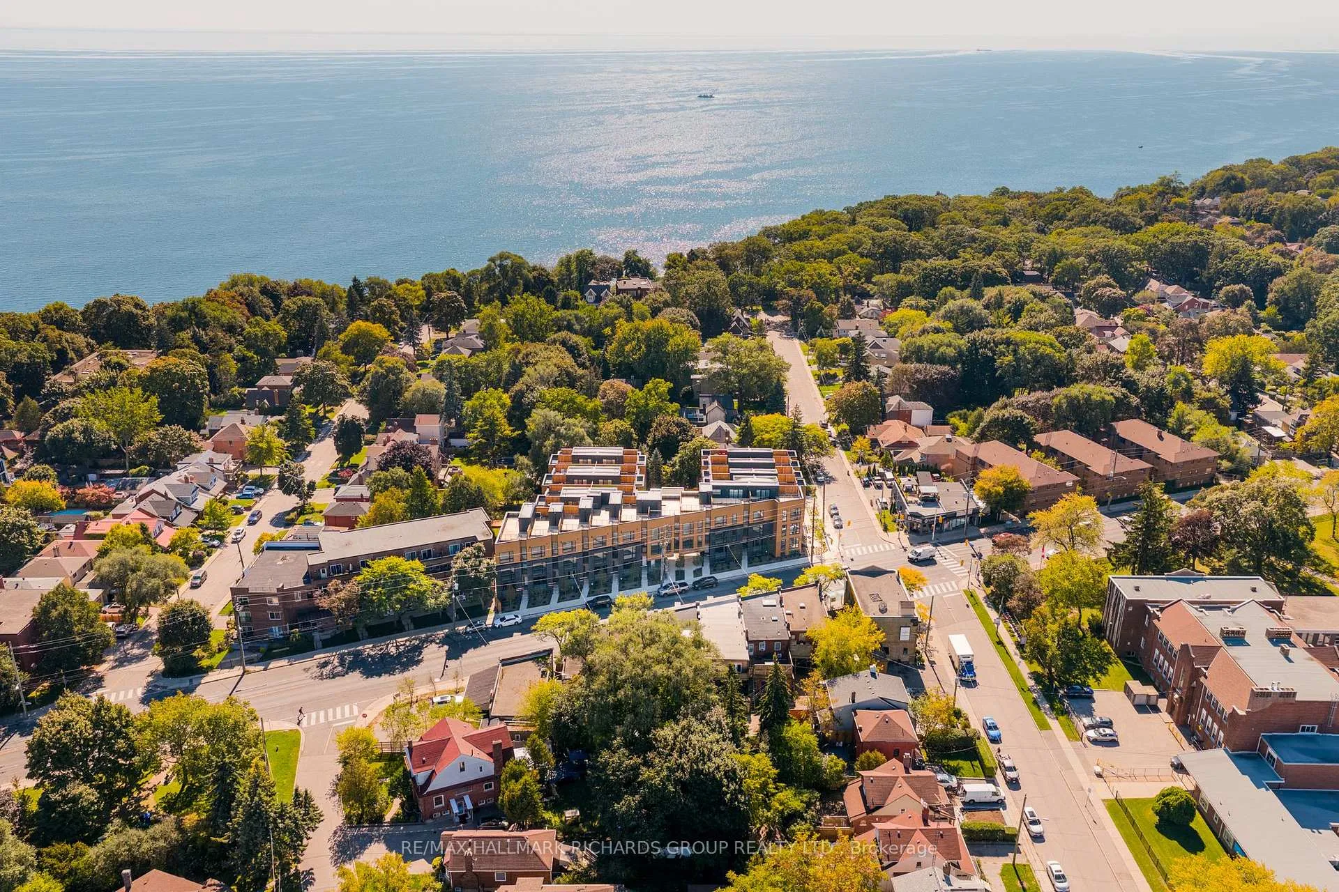 Photo 7 of Unit 23, 35 Birchcliff Avenue, Scarborough, Birchcliffe-Cliffside — HOMEH