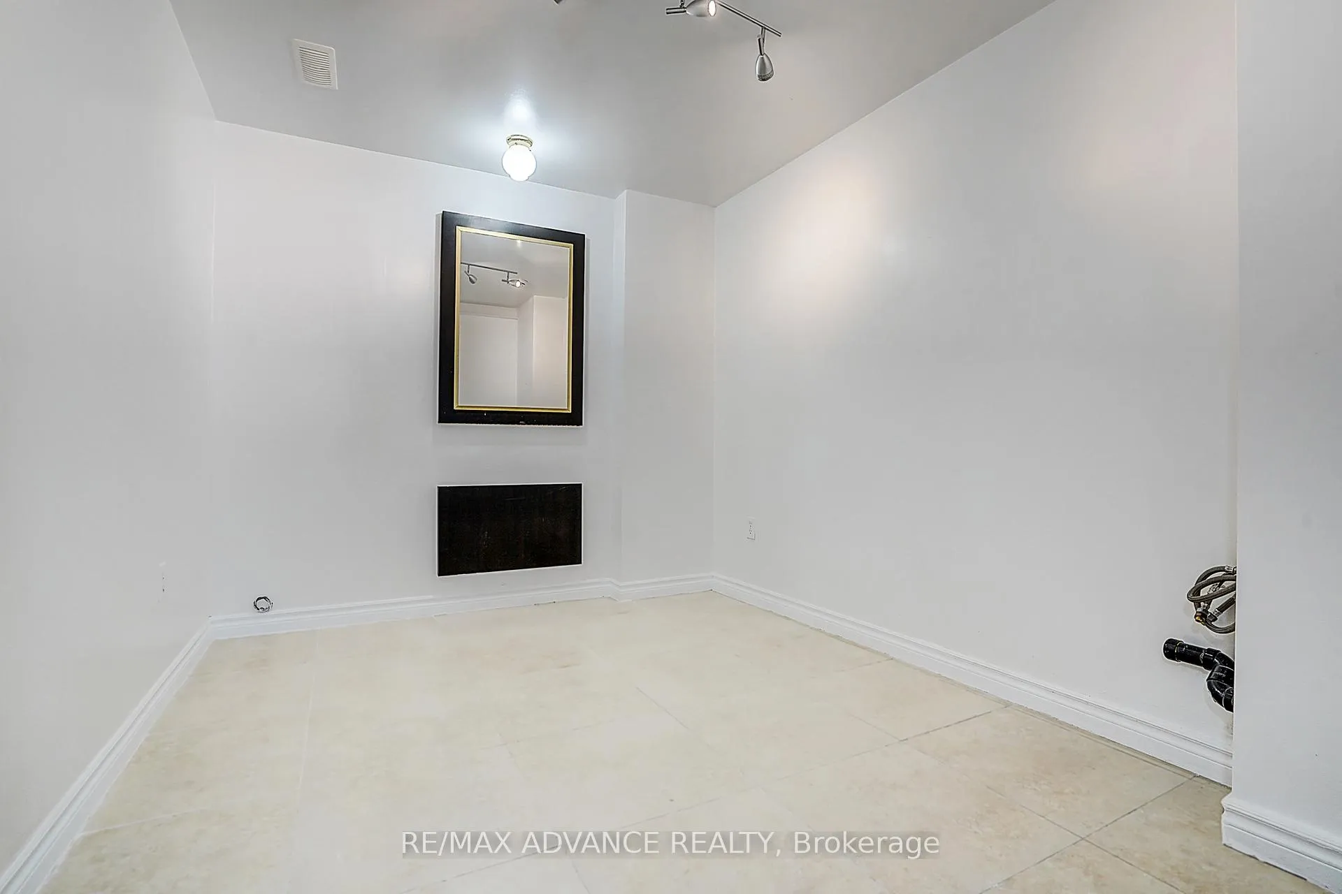 Photo 42 of 140 Vanguard Road, Vaughan, Patterson — HOMEH