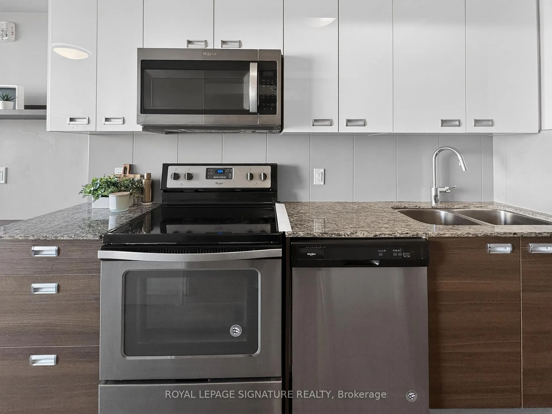 Photo 16 of Unit 431, 308 Lester Street, Waterloo — HOMEH