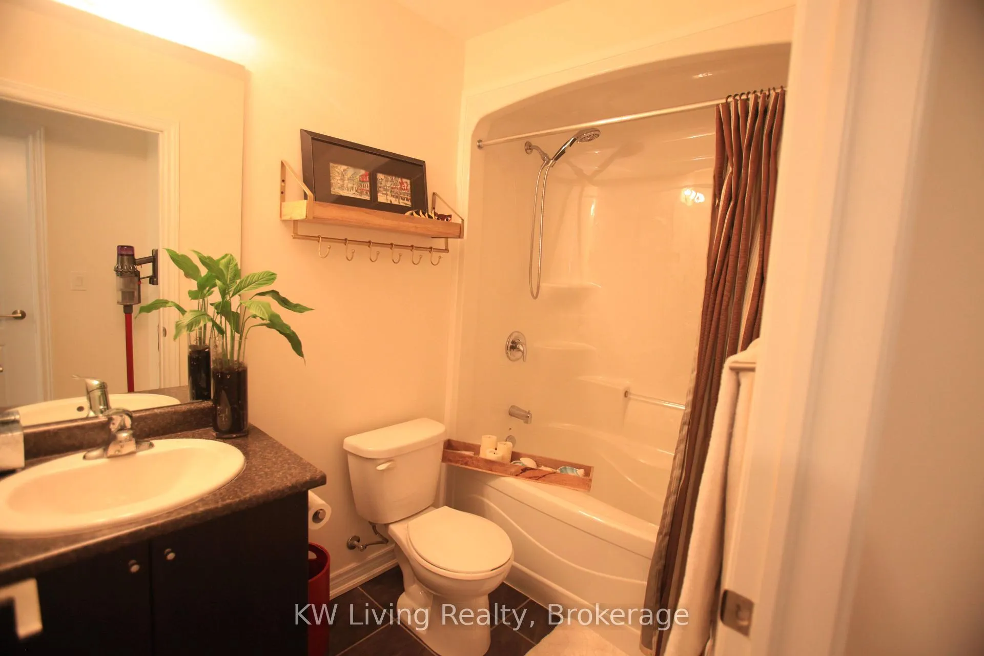 Photo 21 of Unit 210, 650 Gordon Street, Whitby, Port Whitby — HOMEH