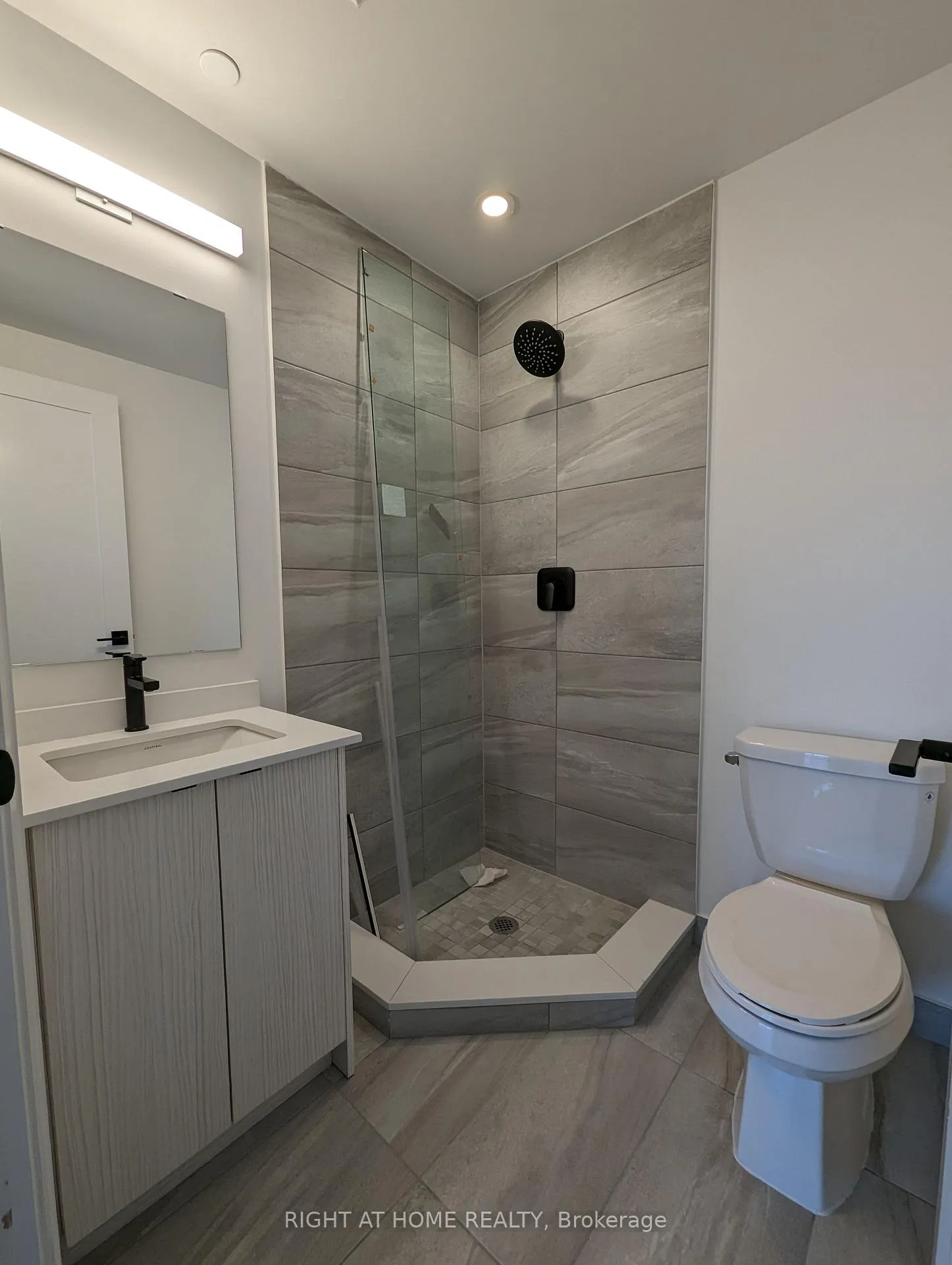 Photo 13 of Unit 313, 2369 Danforth Avenue, Toronto, East End-Danforth — HOMEH