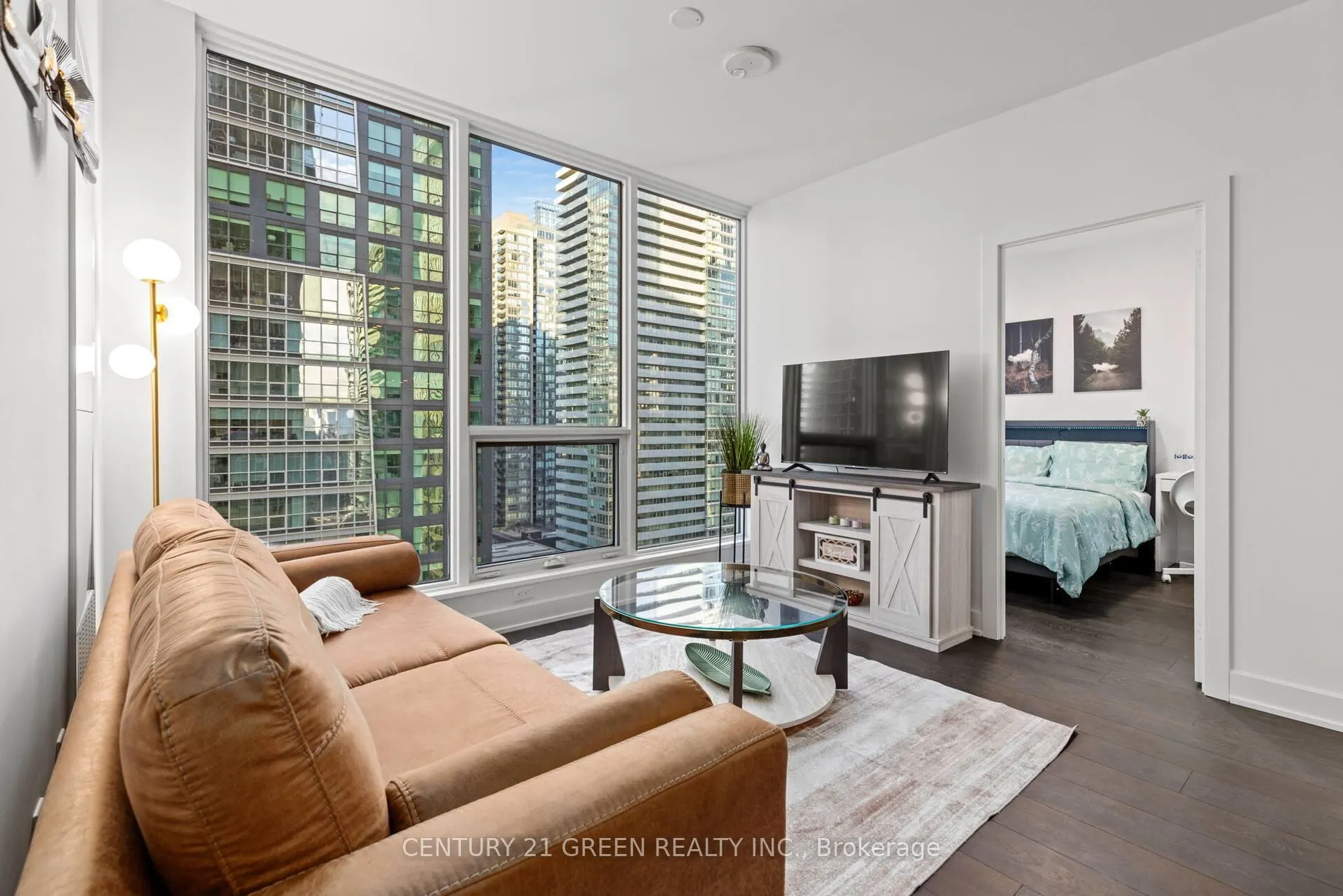 Photo 3 of Unit 2013, 35 Mercer Street, Toronto, Waterfront Communities — HOMEH
