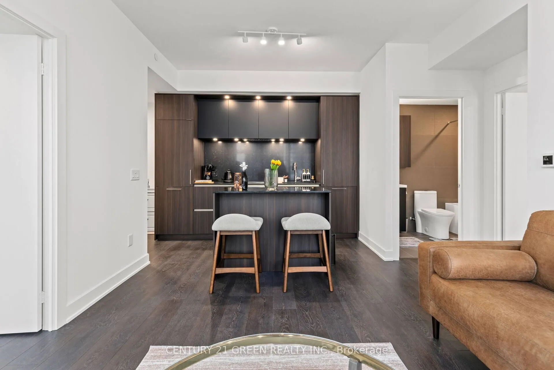 Photo 8 of Unit 2013, 35 Mercer Street, Toronto, Waterfront Communities — HOMEH