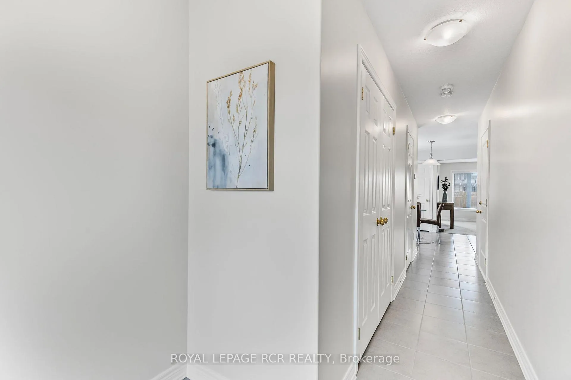 Photo 3 of 75 Winterton Court, Orangeville — HOMEH
